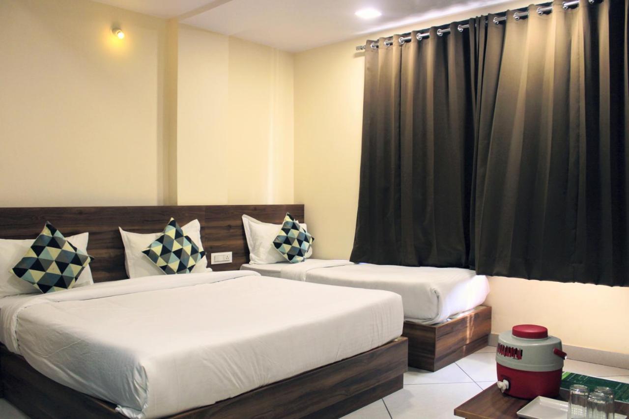 Maruti Group Of Hotels - Shri Naman Nāthdwāra 외부 사진