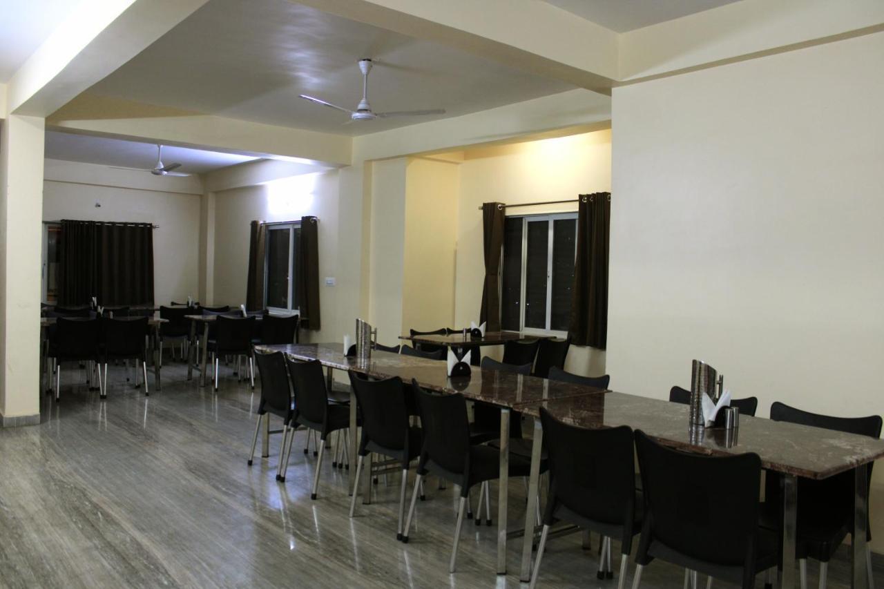 Maruti Group Of Hotels - Shri Naman Nāthdwāra 외부 사진