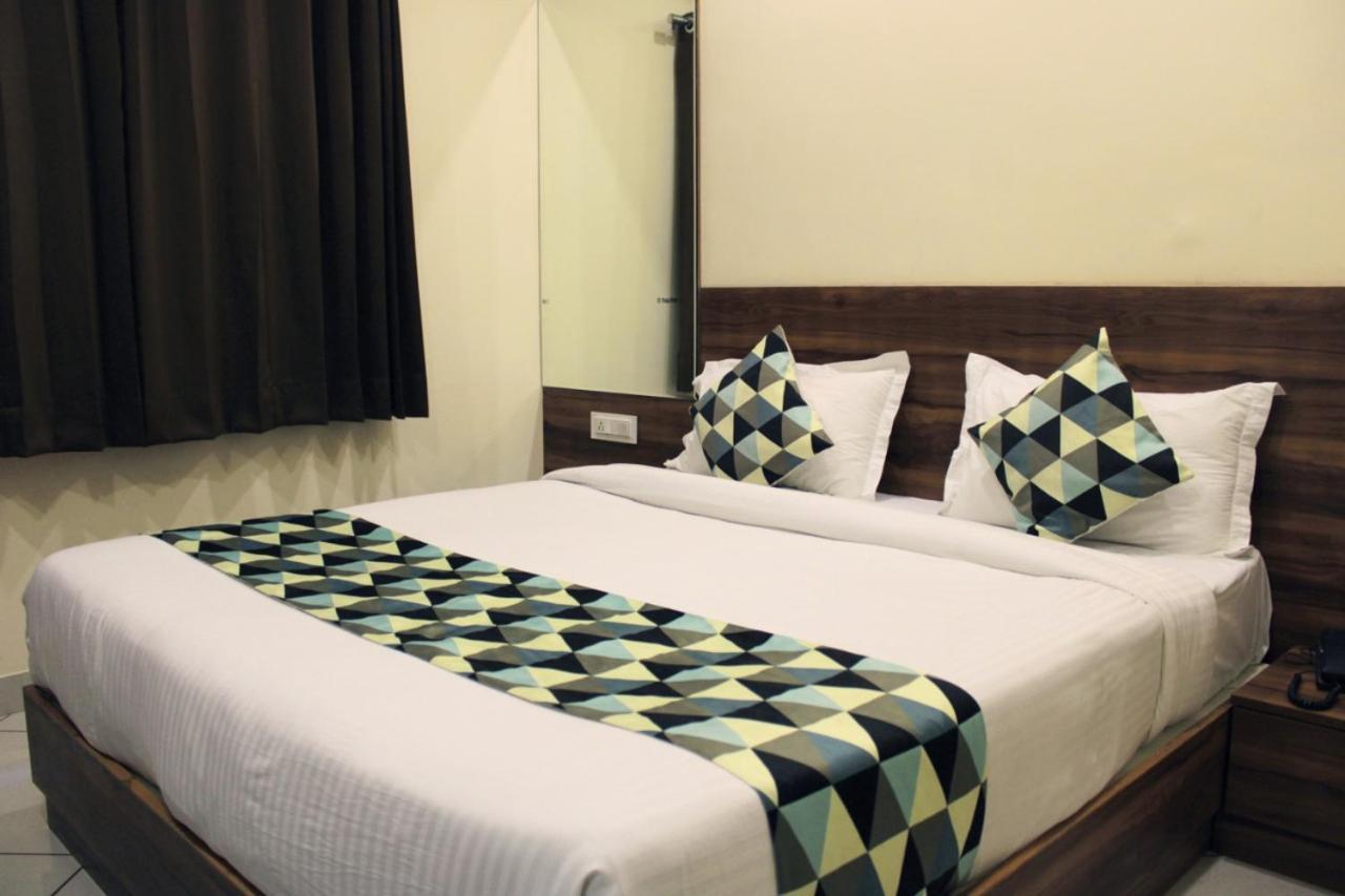 Maruti Group Of Hotels - Shri Naman Nāthdwāra 외부 사진