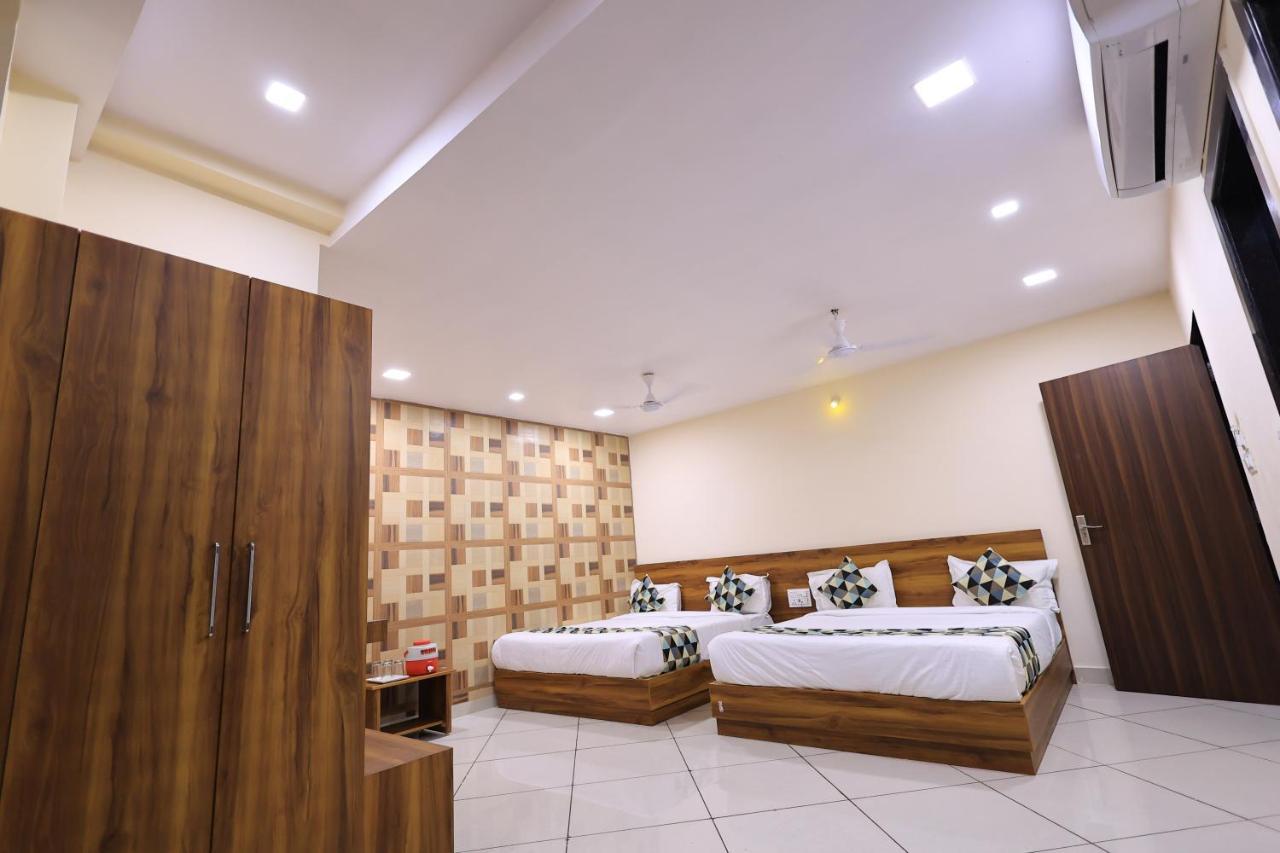 Maruti Group Of Hotels - Shri Naman Nāthdwāra 외부 사진